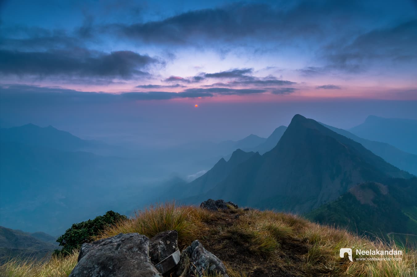 Sunrise at Kolukkumalai
