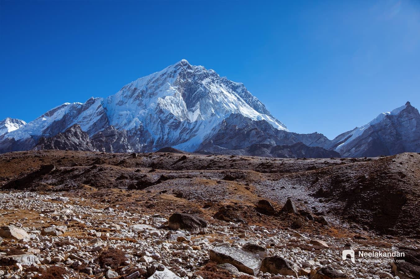 A stunning view of mount Lhotse from Gorakshep to Everest basecamp