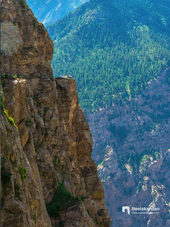 Steep edgy roads of Spiti