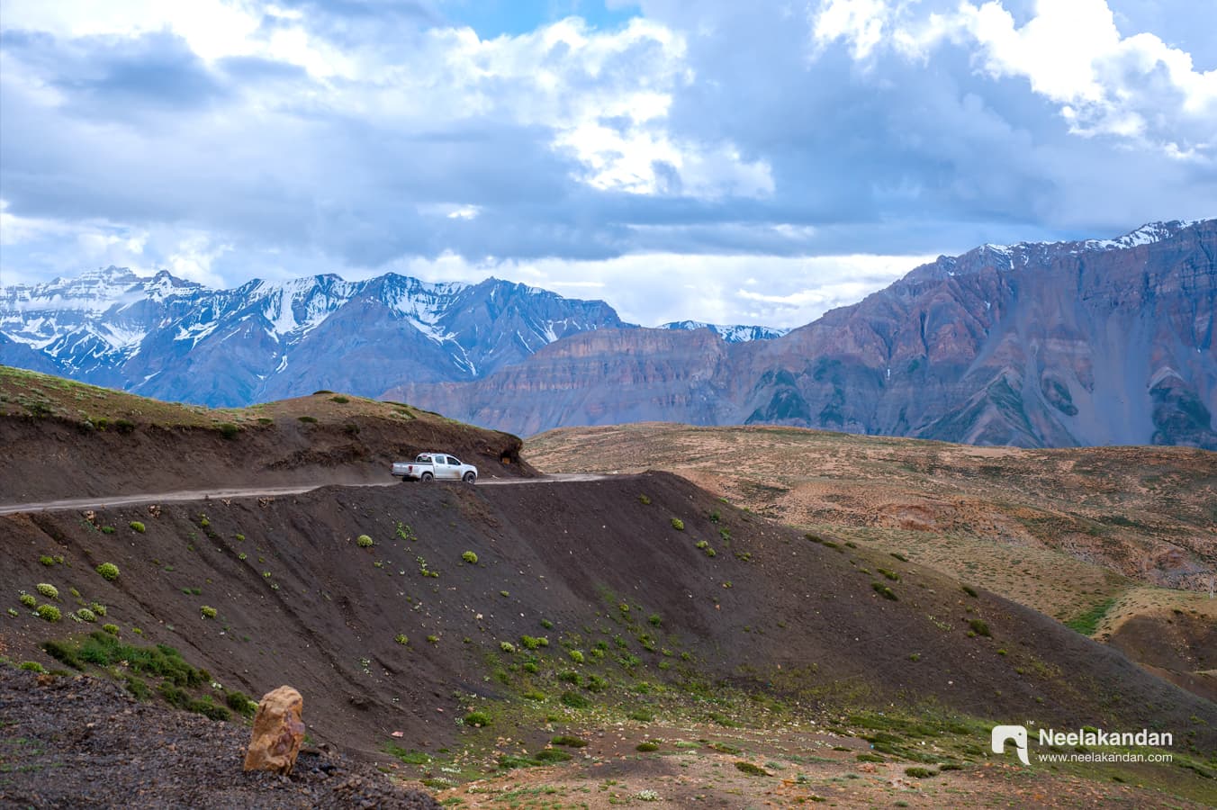 On the way to Hikkim Village