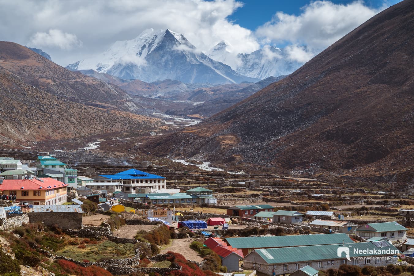 A moment in the village of Dingboche, located in the Khumbu region of Nepal